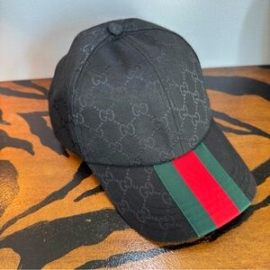 Gucci Black GG Monogram Baseball Cap with Red & Green Web